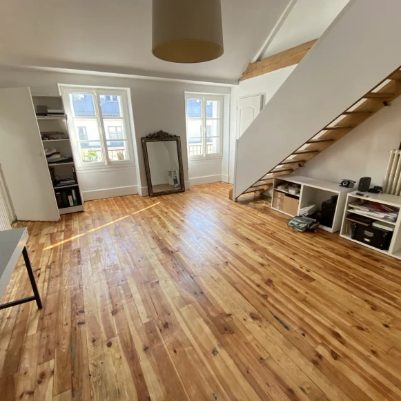 Espace indépendant 38 m² 7 postes Location bureau Rue d'Hauteville Paris 75010 - photo 1