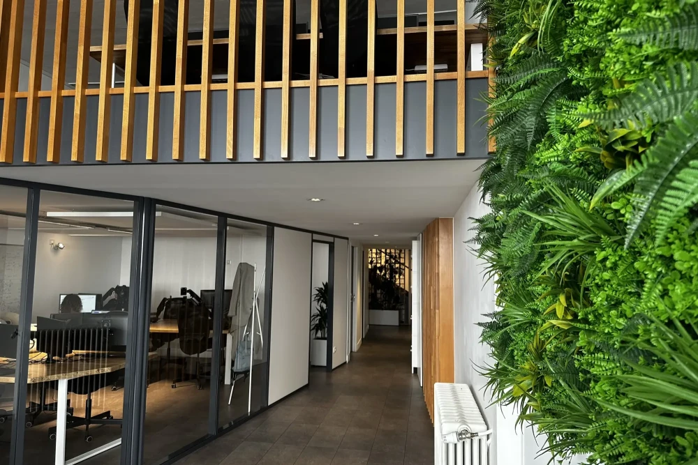 Open Space - 69007 - 30 postes - 350€