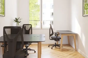 Bureau privé - 75008 - 4 postes - 3049€