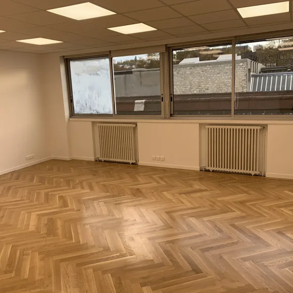 Bureau privé 30 m² 10 postes Location bureau Rue Méhul Pantin 93500 - photo 1