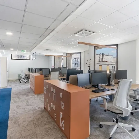 Espace indépendant 330 m² 50 postes Coworking Rue Bayen Paris 75017 - photo 2