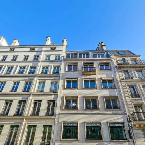 Espace indépendant 77 m² 10 postes Location bureau Rue du Faubourg Saint-Honoré Paris 75008 - photo 9