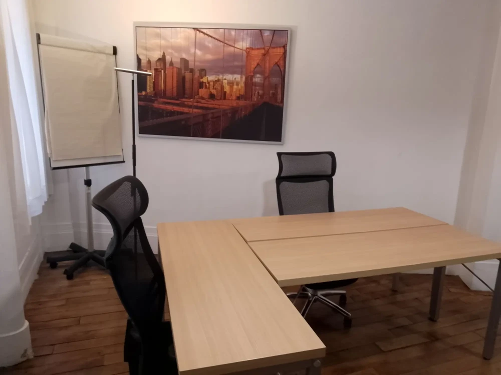 Bureau privé - 75011 - 4 postes - 1850€