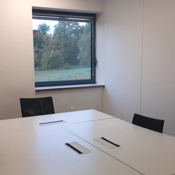 Bureau privé 12 m² 4 postes Coworking Voie de la Cardon Palaiseau 91120 - photo 3