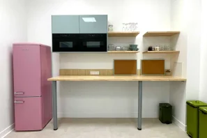 Open Space - 75008 - 8 postes - 450€