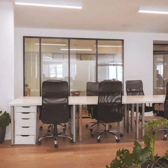 Espace indépendant 130 m² 30 postes Location bureau Rue du Faubourg Montmartre Paris 75009 - photo 2