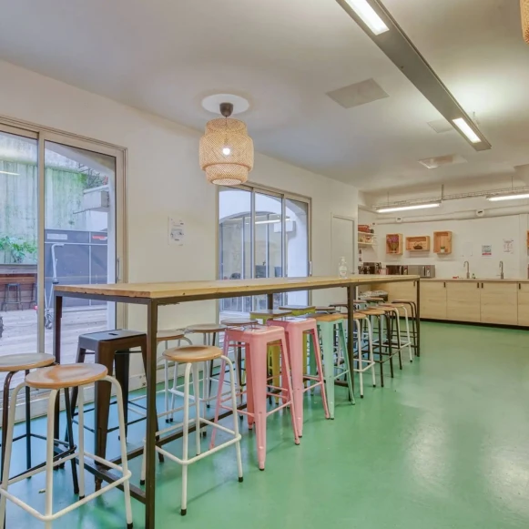 Bureau privé 36 m² 9 postes Location bureau Rue Henry Monnier Paris 75009 - photo 4