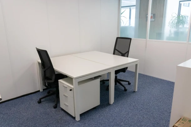 Bureau privé - 44000 - 2 postes - 557.17€