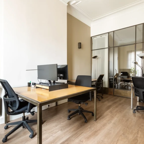 Espace indépendant 90 m² 16 postes Coworking Rue du Faubourg Montmartre Paris 75009 - photo 6