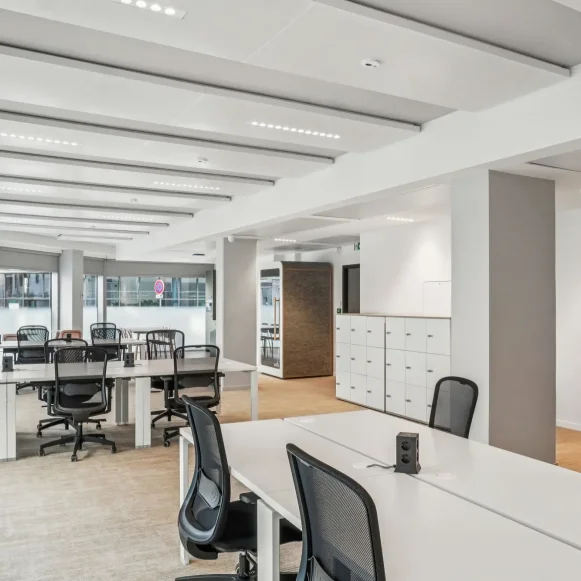 Bureau privé 112 m² 24 postes Location bureau Rue Juliette Récamier Lyon 69006 - photo 12