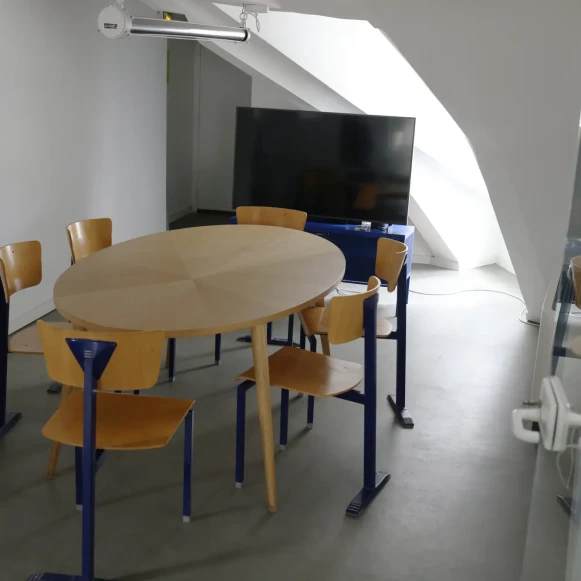 Bureau privé 12 m² 4 postes Location bureau Rue Boissy d'Anglas Paris 75008 - photo 5
