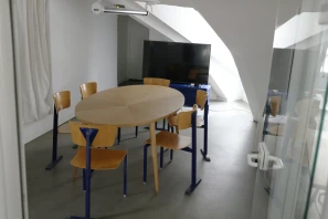 Bureau privé - 75008 - 4 postes - 1080€