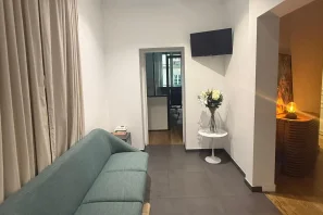 Bureau privé - 75008 - 4 postes - 2200€