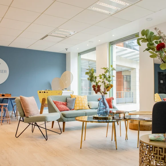 Bureau privé 14 m² 3 postes Location bureau Boulevard du Grand Cerf Poitiers 86000 - photo 2