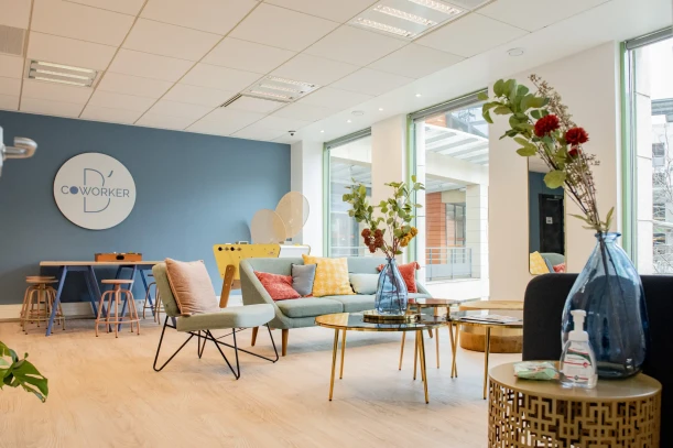 Bureau privé - 86000 - 3 postes - 655€