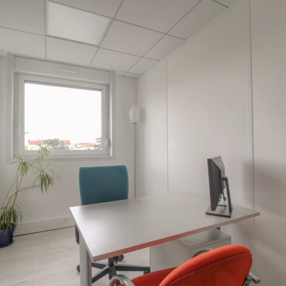 Open Space  3 postes Location bureau Cours Albert Thomas Lyon 69008 - photo 6