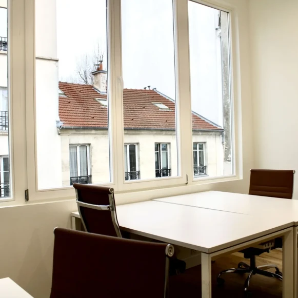 Bureau privé 20 m² 6 postes Coworking Rue Bichat Paris 75010 - photo 15