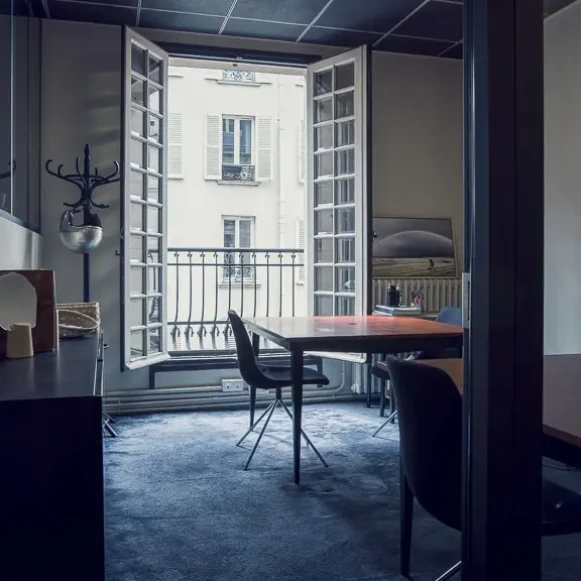 Bureau privé 149 m² 30 postes Coworking Rue de Bucarest Paris 75009 - photo 6