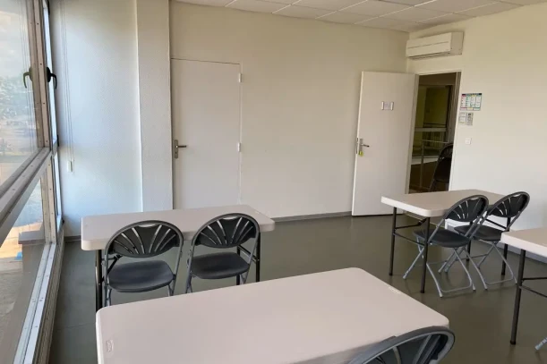 Bureau privé - 31770 - 5 postes - 760€