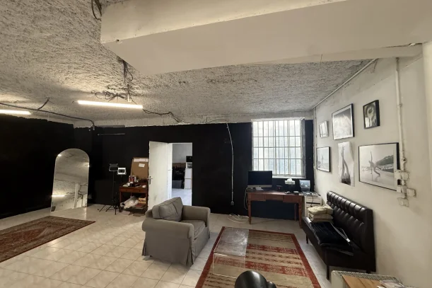 Espace indépendant - 75011 - 12 postes - 993€