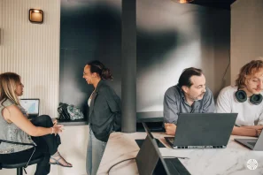 Open Space - 75015 - 6 postes - 350€