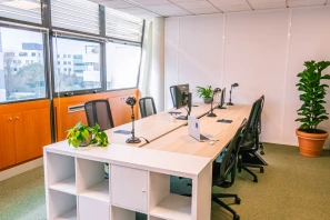 Bureau privé - 33300 - 10 postes - 3450€