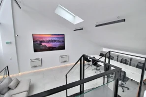 Espace indépendant - 93500 - 25 postes - 5900€