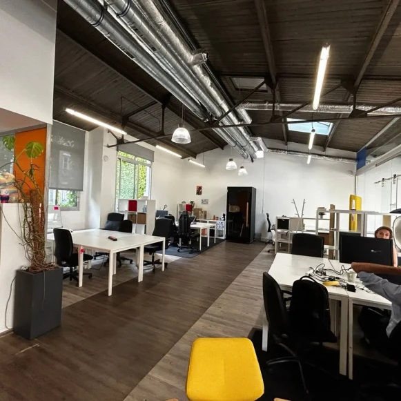 Espace indépendant 210 m² 25 postes Coworking Boulevard de Charonne Paris 75020 - photo 3