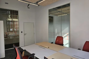 Bureau privé - 75018 - 4 postes - 2400€