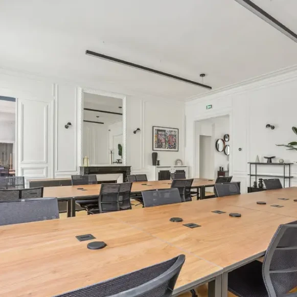 Espace indépendant 200 m² 36 postes Location bureau Rue du Mail Paris 75002 - photo 4