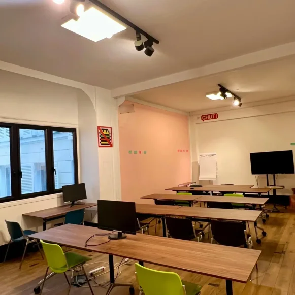 Bureau privé 200 m² 35 postes Coworking Rue du Faubourg Saint-Martin Paris 75010 - photo 9