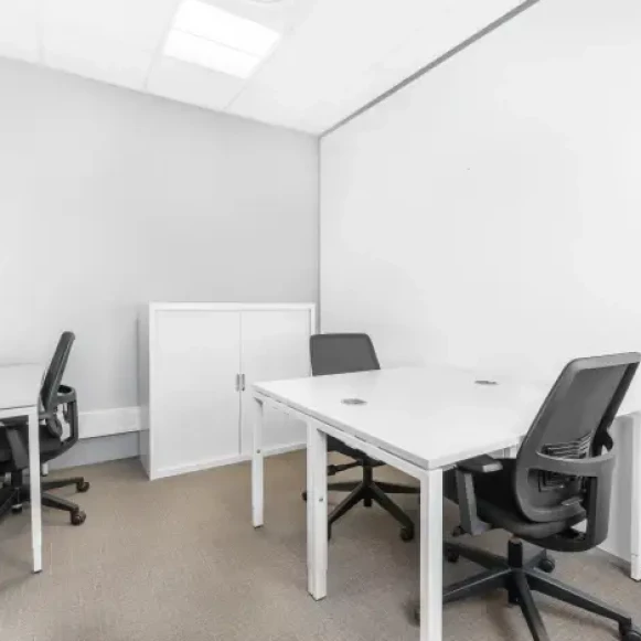 Bureau privé 25 m² 5 postes Location bureau Rue de France Nice 06000 - photo 1