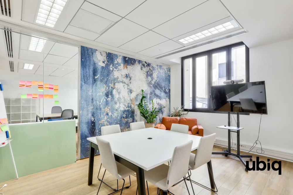 Espace indépendant - 75008 - 80 postes - 60000€