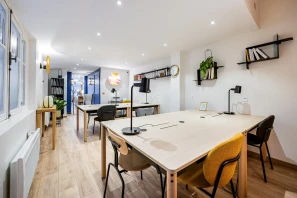 Open Space - 75018 - 8 postes - 300€