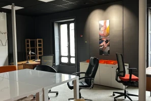 Open Space - 49000 - 10 postes - 350€