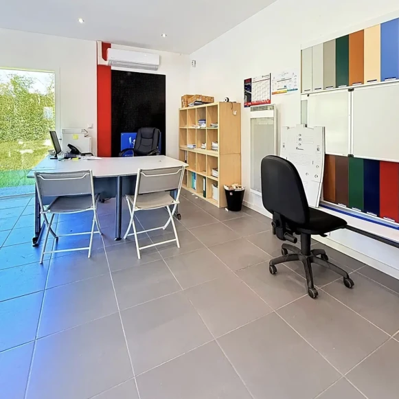 Open Space  4 postes Location bureau Avenue de Bordeaux Saint-Jean-d'Illac 33127 - photo 4