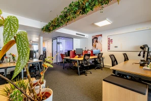 Espace indépendant - 75009 - 22 postes - 8000€
