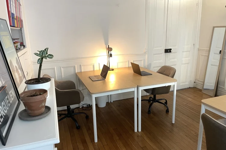 Bureau privé - 75019 - 5 postes - 1650€