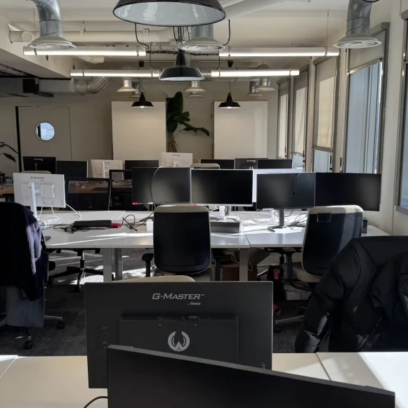 Open Space  28 postes Coworking Quai de Valmy Paris 75010 - photo 8