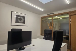 Bureau privé - 75008 - 3 postes - 1500€