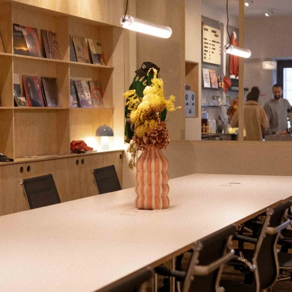 Open Space  8 postes Location bureau Rue de la Chapelle Saint-Jean Bordeaux 33000 - photo 4