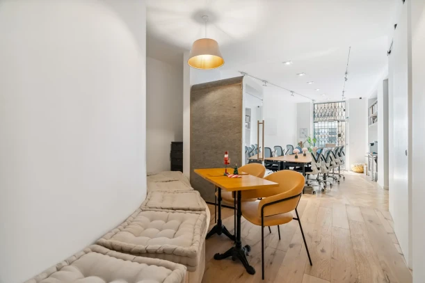 Espace indépendant - 75009 - 18 postes - 10620€