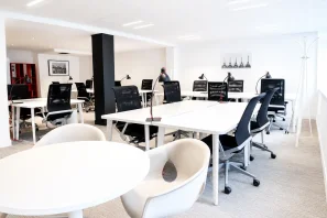 Bureau privé - 92200 - 20 postes - 8500€