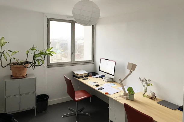 Bureau privé - 75019 - 3 postes - 676€