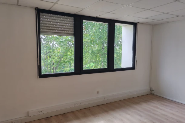 Bureau privé - 31500 - 4 postes - 430€