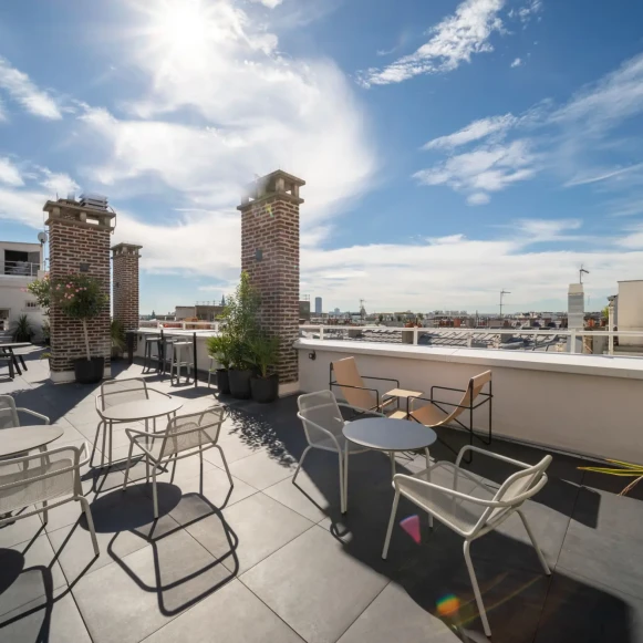 Bureau privé 100 m² 16 postes Location bureau Avenue des Champs-Élysées Paris 75008 - photo 2