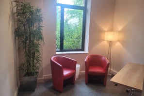 Bureau privé - 69570 - 2 postes - 550€