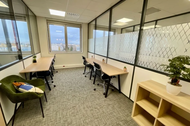 Bureau privé - 92000 - 4 postes - 1675€