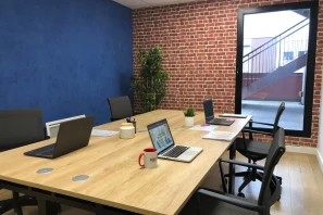 Bureau privé - 93160 - 4 postes - 1200€