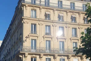 Bureau privé - 75011 - 1 poste - 1375€